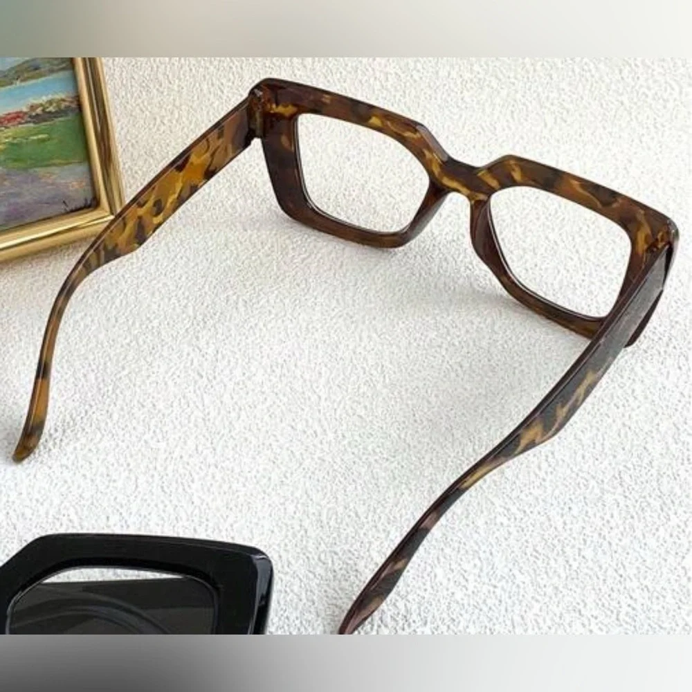 ✨NEW Pink Accents Leopard Print Square Frame Glasses